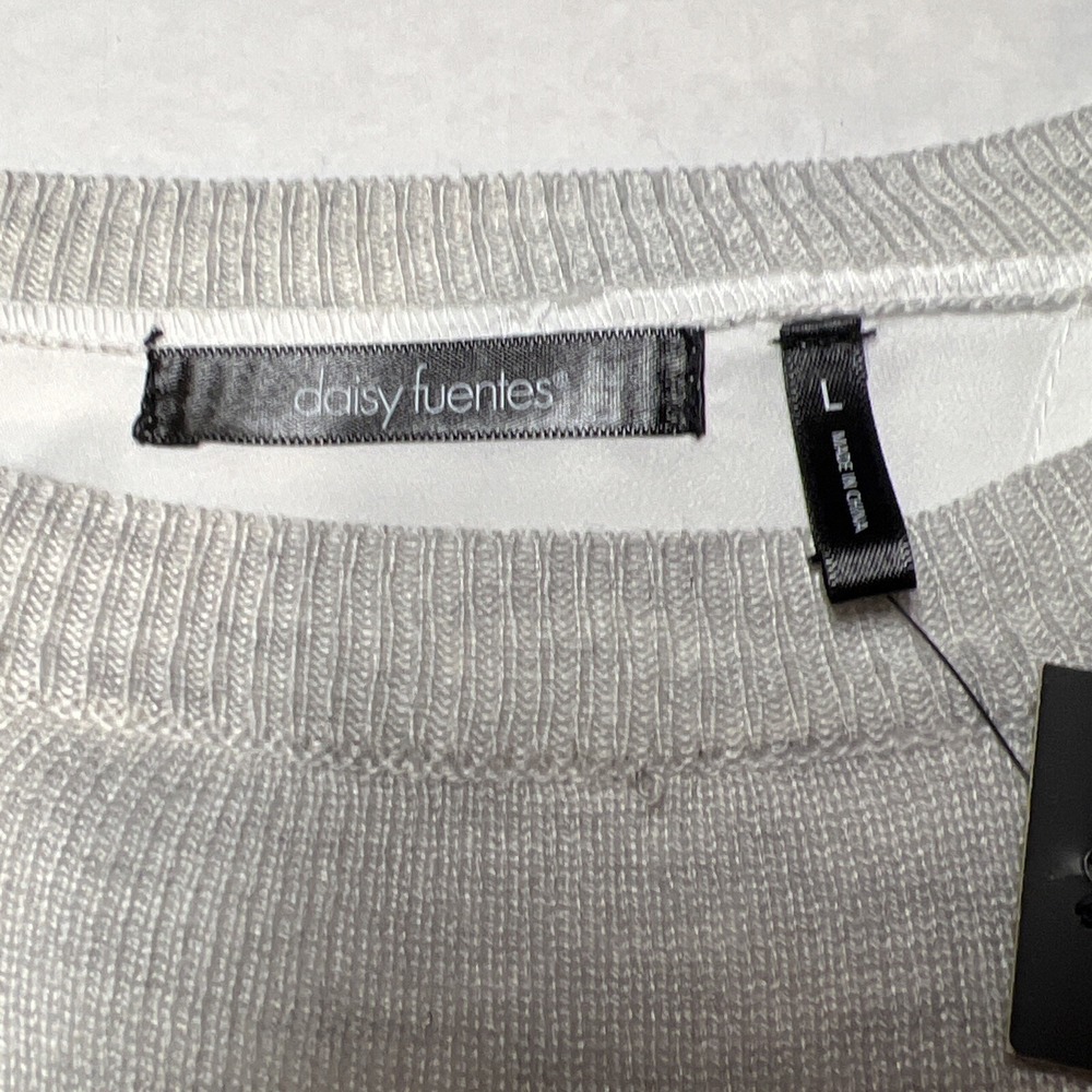 Daisy Fuentes Women's SZ Large Sweater Media Split Back Hi Low NWT - Picture 4 of 12